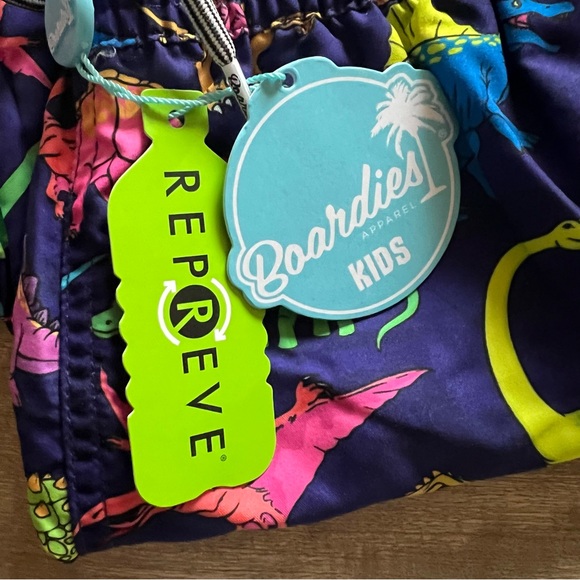 🆕 NWT Boardies Dino Printed vibrant neon swim trunks size 7-8 - Picture 7 of 11
